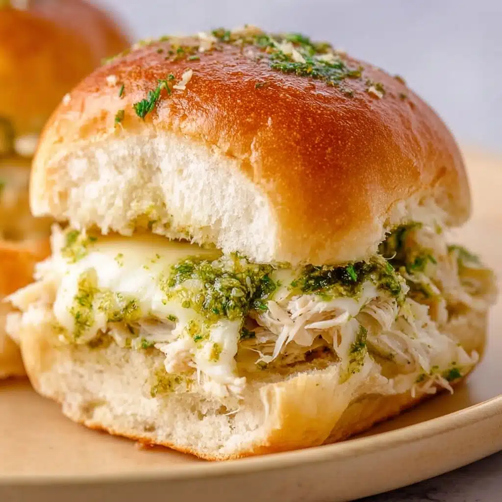 Pesto chicken slider on plate Recipe 4 Pesto chicken slider on plate Recipe - Recipe Image