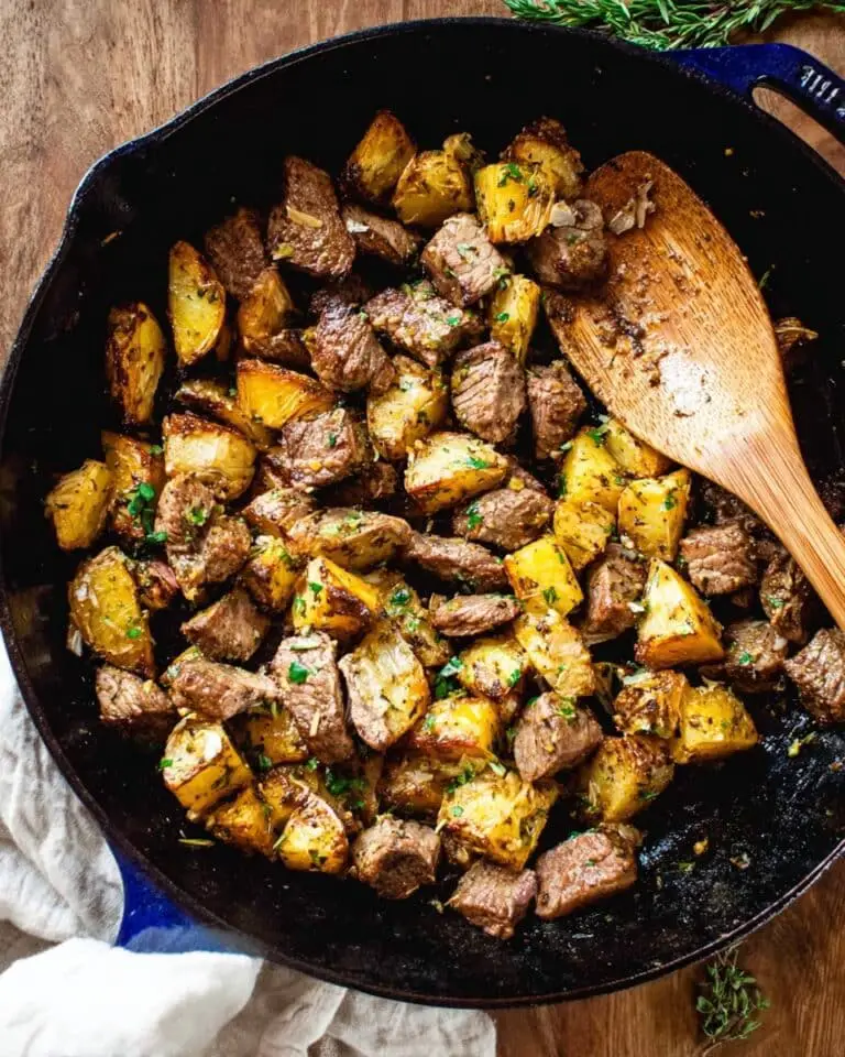 Garlic Butter Steak Bites and Potatoes Recipe