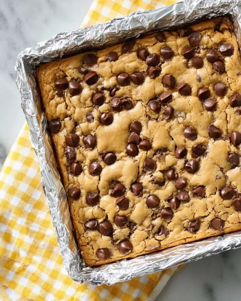 Chocolate Chip Cookie Bars Recipe