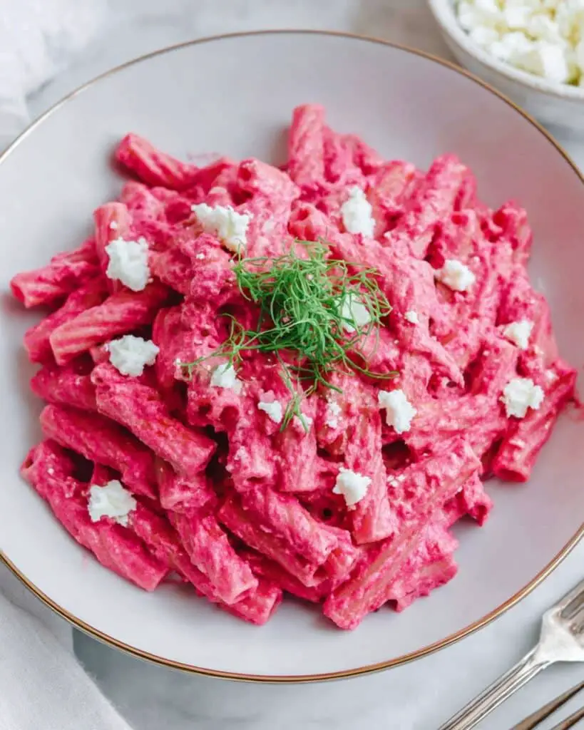 5-Ingredient Creamy Pink Beet Pasta Sauce (Vegan) Recipe
