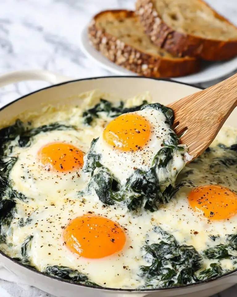 Easy Baked Eggs Florentine Recipe