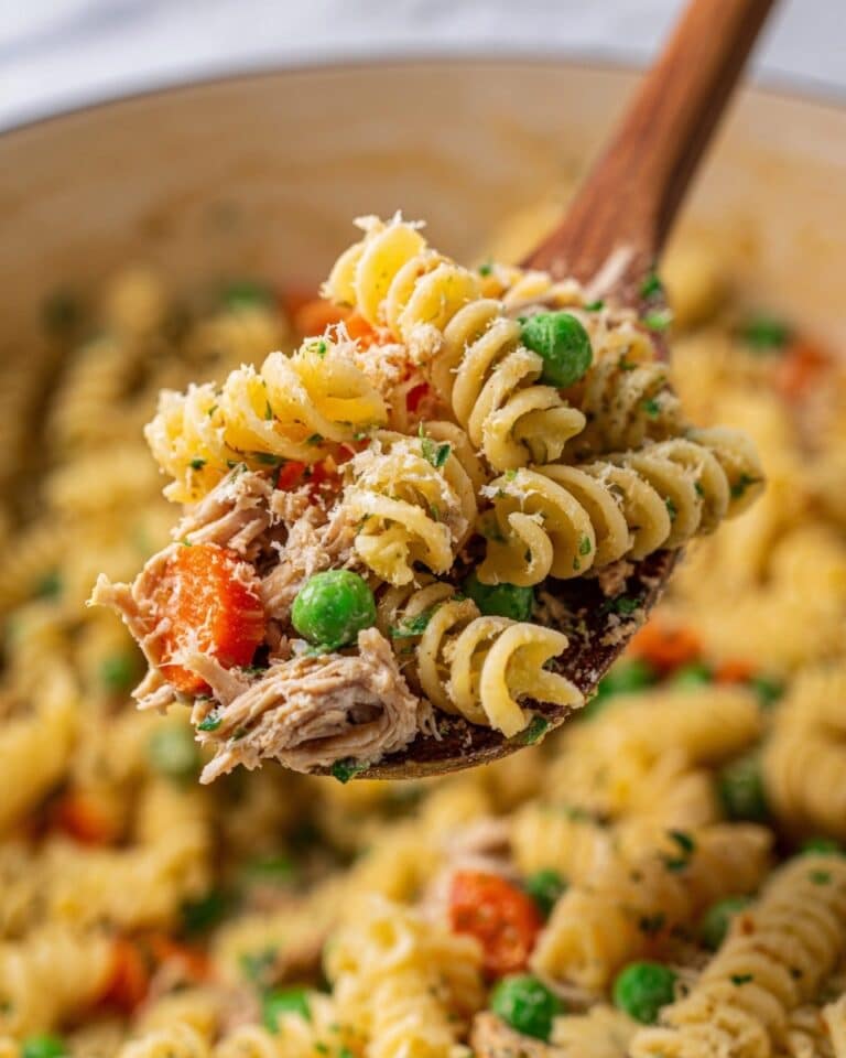 Slow Cooker Garlic Butter Chicken Pasta Recipe
